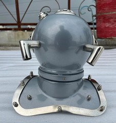 Vintage Navy Diving Helmet Mark V – Heavy Duty Copper and Brass Design for Displ